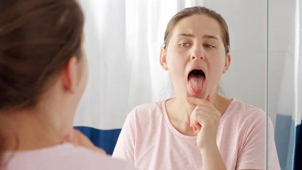 What Your Tongue Says About Your Overall Oral Health