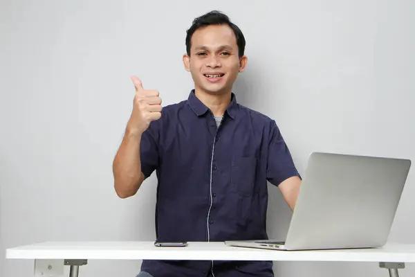 How to Handle Customer Service as a Delta 8 Reseller