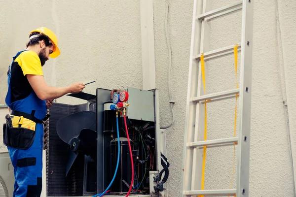 Benefits of Working With Skilled HVAC Professionals Nearby